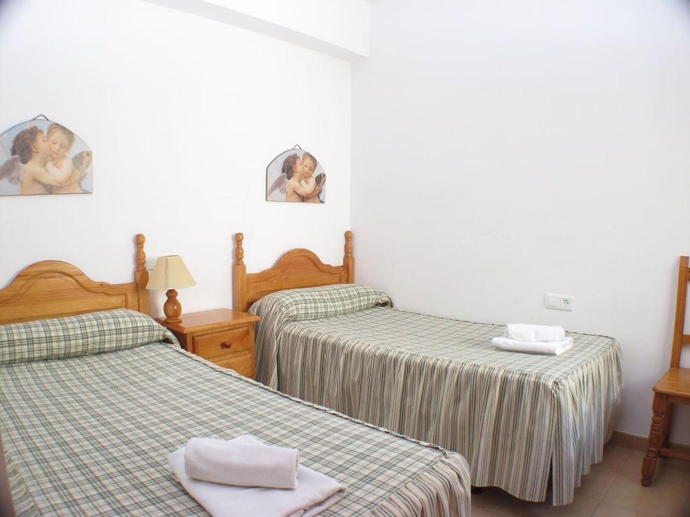Apartamentos Nerja Medina Canovas Exterior foto