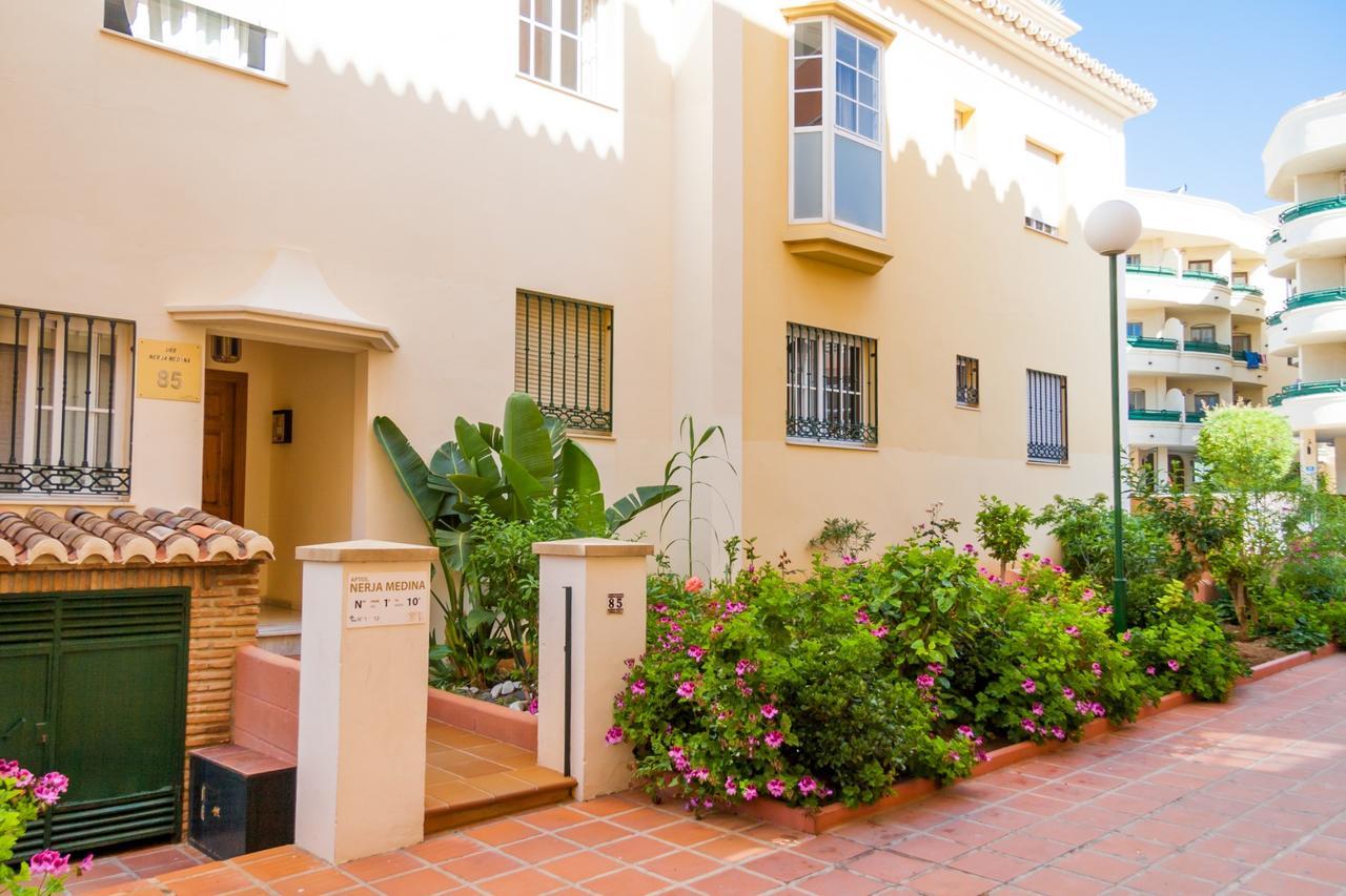 Apartamentos Nerja Medina Canovas Exterior foto